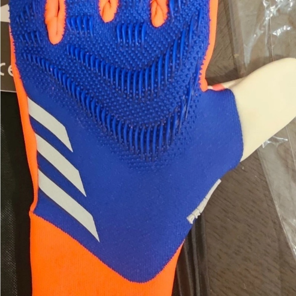 New adidas Predator Men’s 8 Pro PROMO Goalkeeper Gloves Blue/Red/White IX3869 - Picture 5 of 5